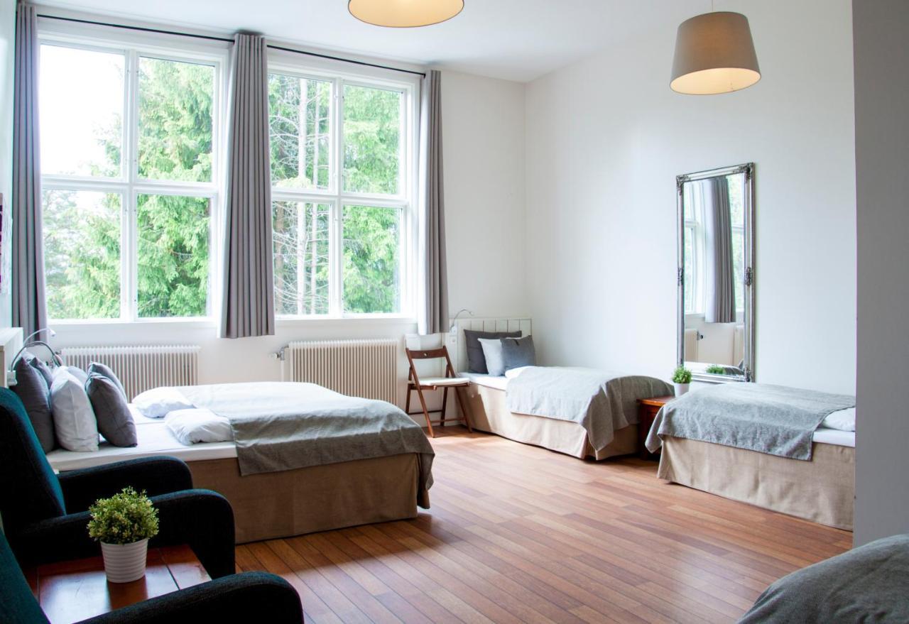 Guesthouse Eleven Hotel Арвика Экстерьер фото